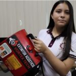 Apagar incendios con sonido: estudiante de 16 años sorprende con invento que desafía lo convencional