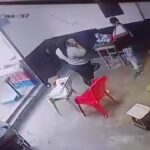 Robo al descuido: cámaras captan a dos mujeres llevándose $2 millones en el Mercado del Sur de Montería.