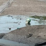 Malos olores y reboses afectan a residentes de La Castellana.