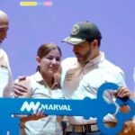 Presidente Abelardo cumple promesa a niña en Cali y entrega nuevo hogar a su familia