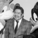 Fallece Eric Bauza, emblemático actor que prestó su voz a Bugs Bunny y al Pato Lucas.